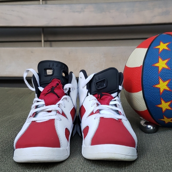 AIR JORDAN 6 RETRO CARMINE - Picture 7 of 17